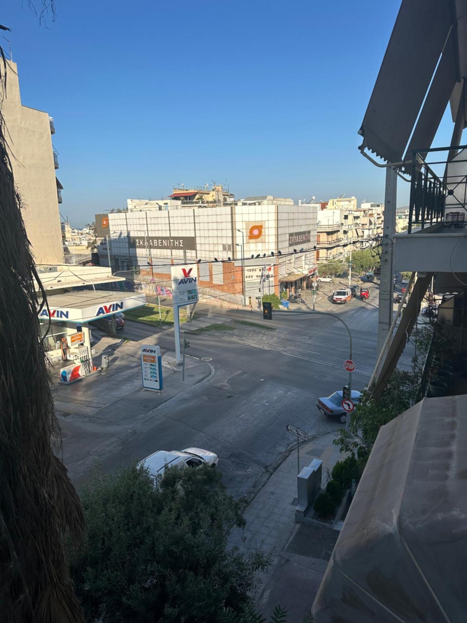 Acropoli Vibes At Kosmos Getaway Athene