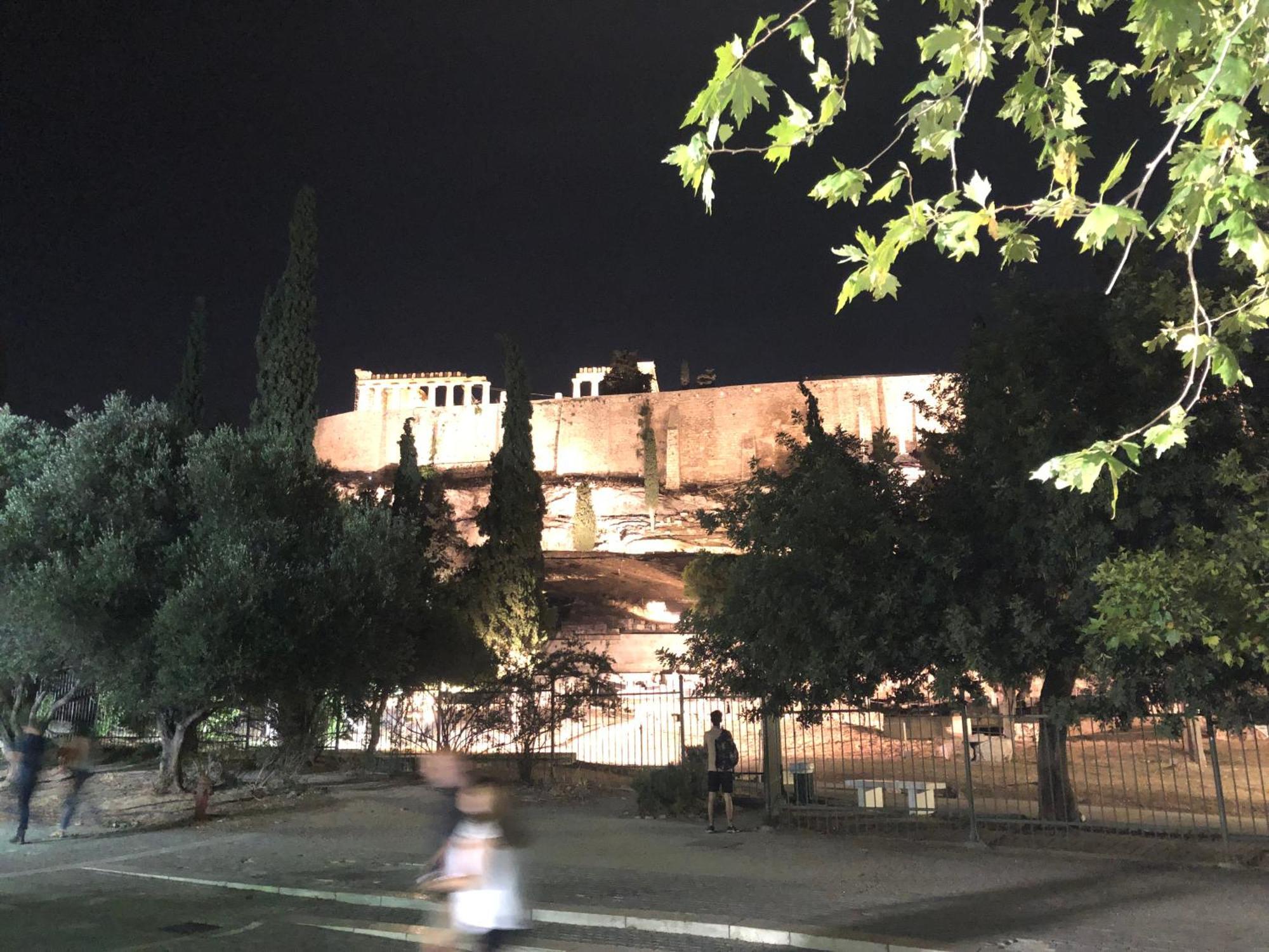 Acropoli Vibes At Kosmos Getaway Apartment Athen