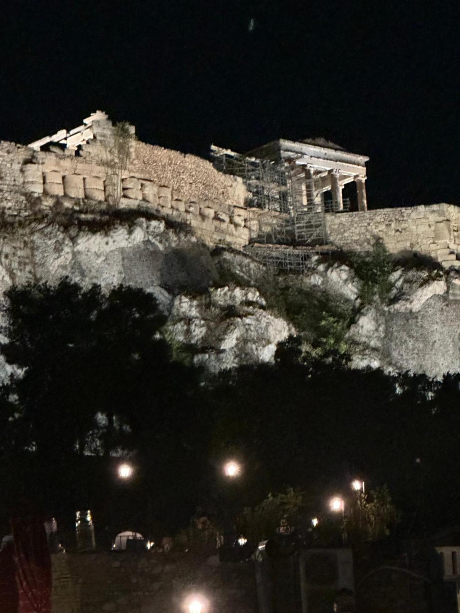 Apartment Acropoli Vibes At Kosmos Getaway Athen